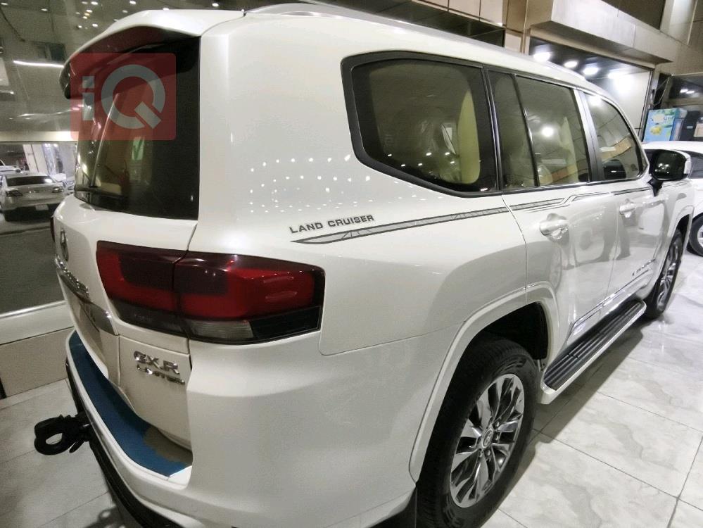 تويوتا لاندكروزر